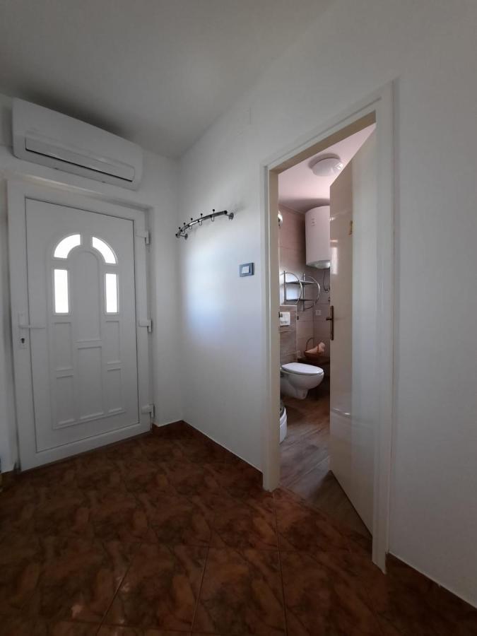 Lana 2 Apartment เซนญ์ ภายนอก รูปภาพ