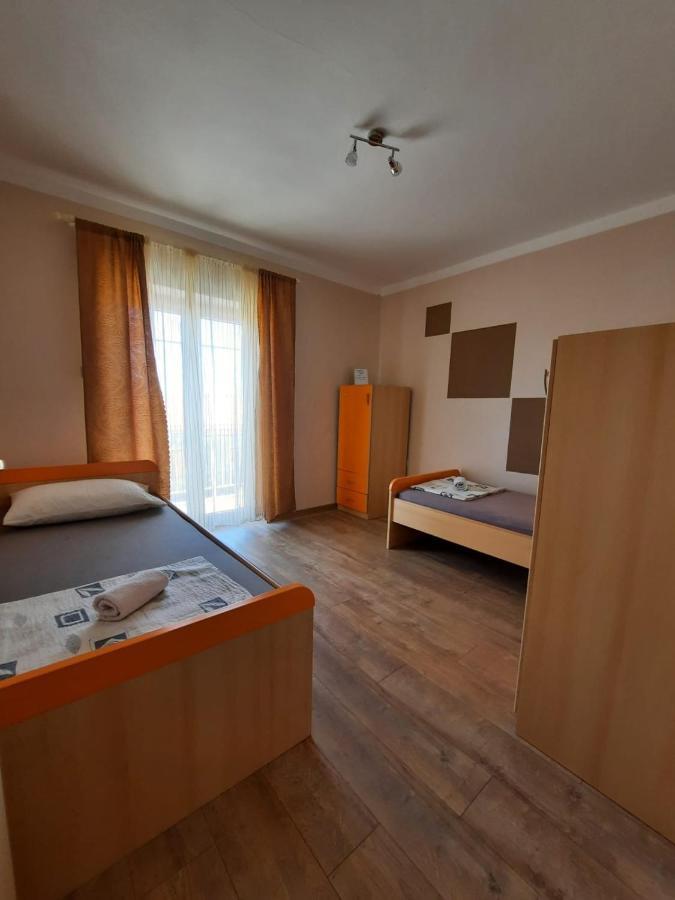 Lana 2 Apartment เซนญ์ ภายนอก รูปภาพ